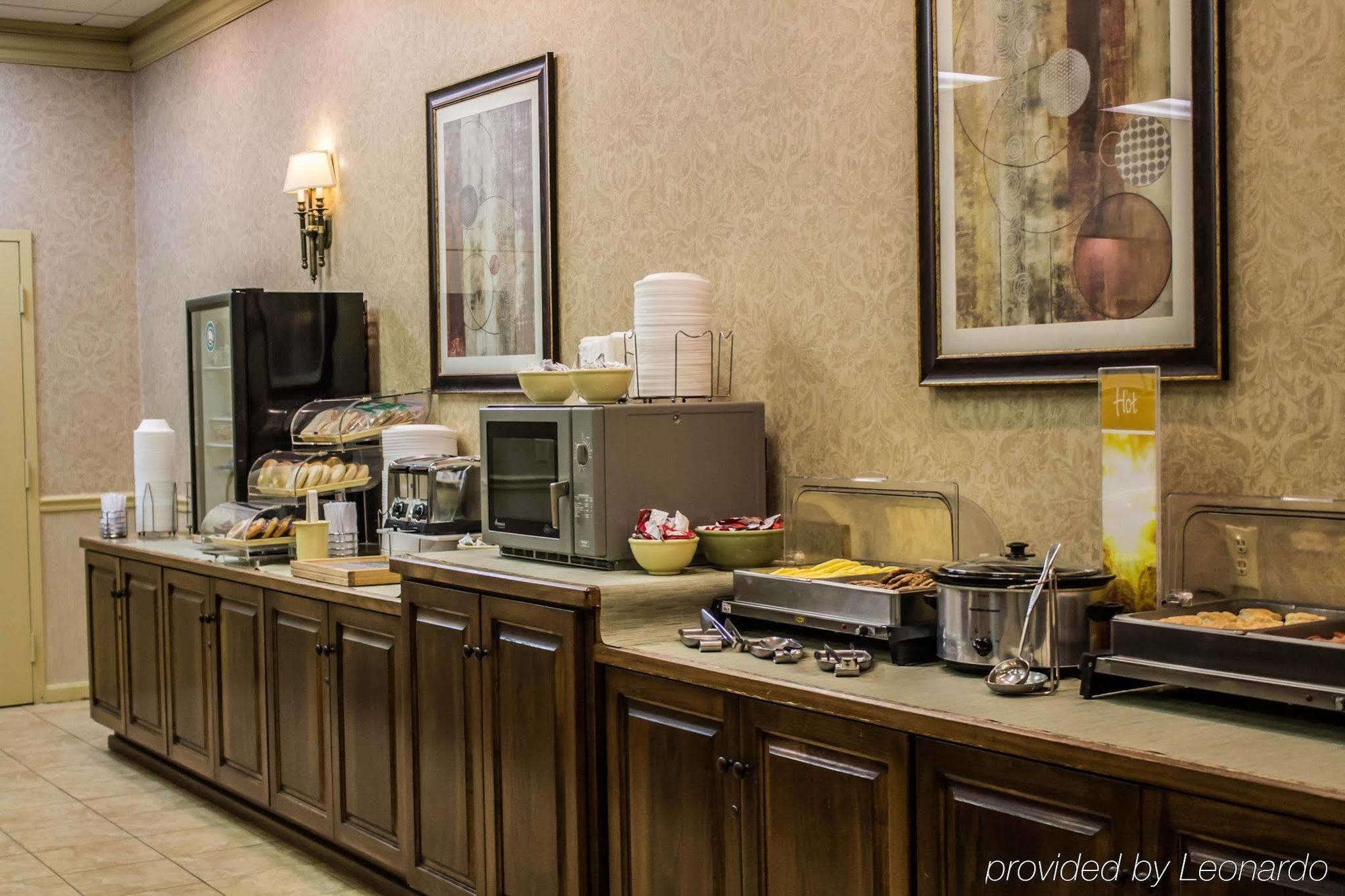 Quality Inn & Suites Mansfield Exteriör bild