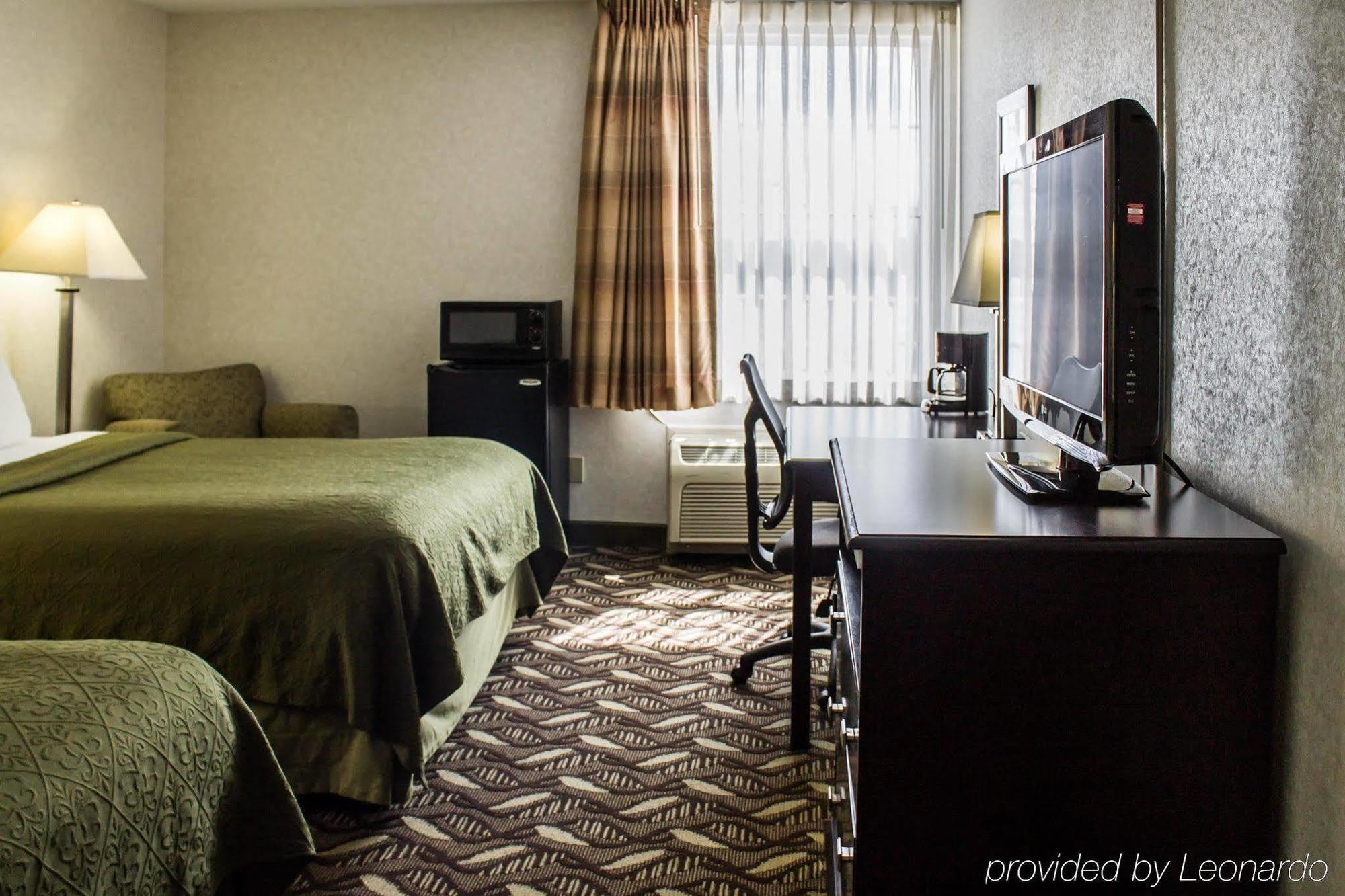 Quality Inn & Suites Mansfield Exteriör bild